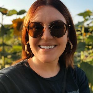 Meet your Posher, Lea